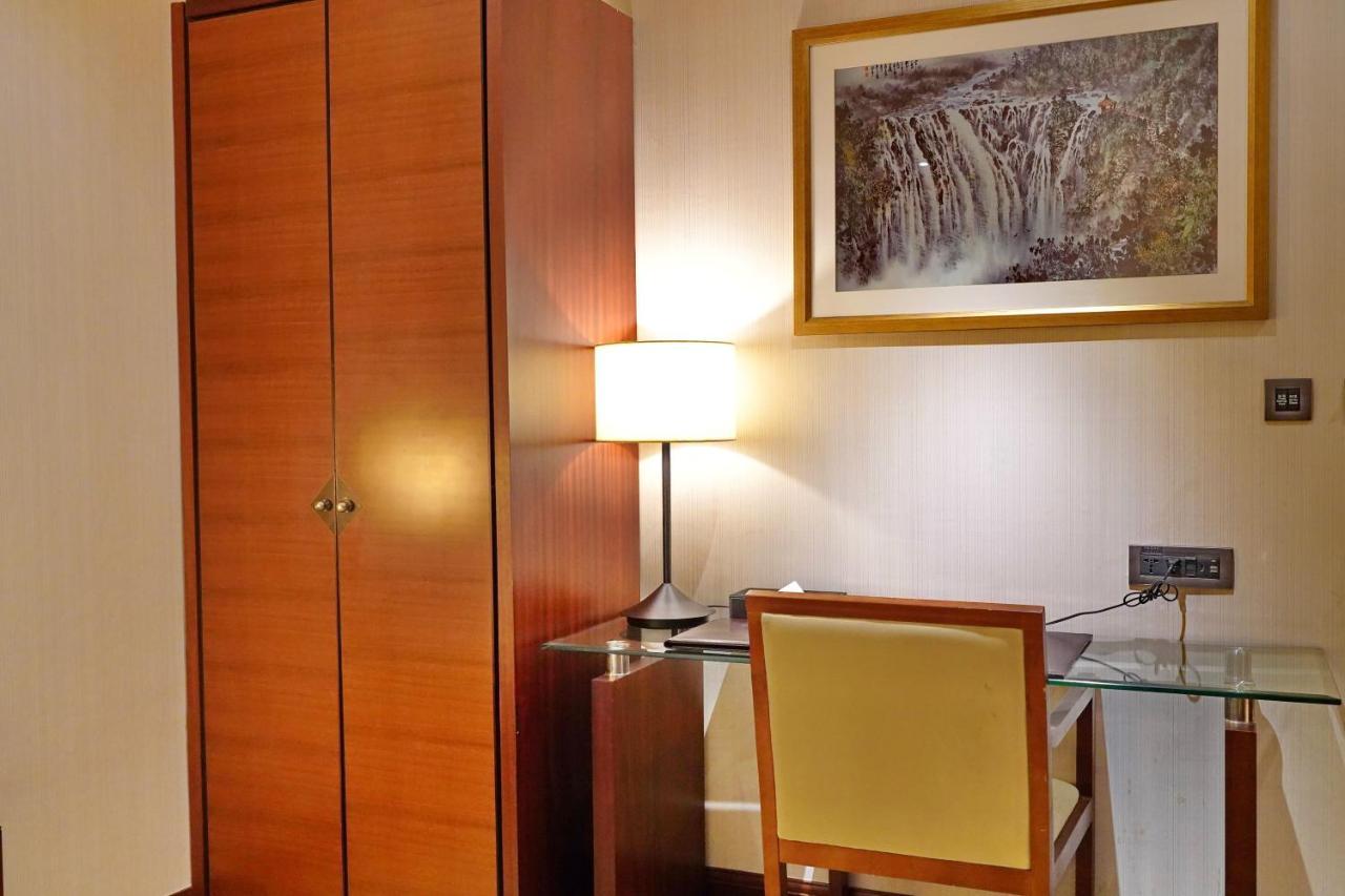 Hu House - Taipei Otel Dış mekan fotoğraf